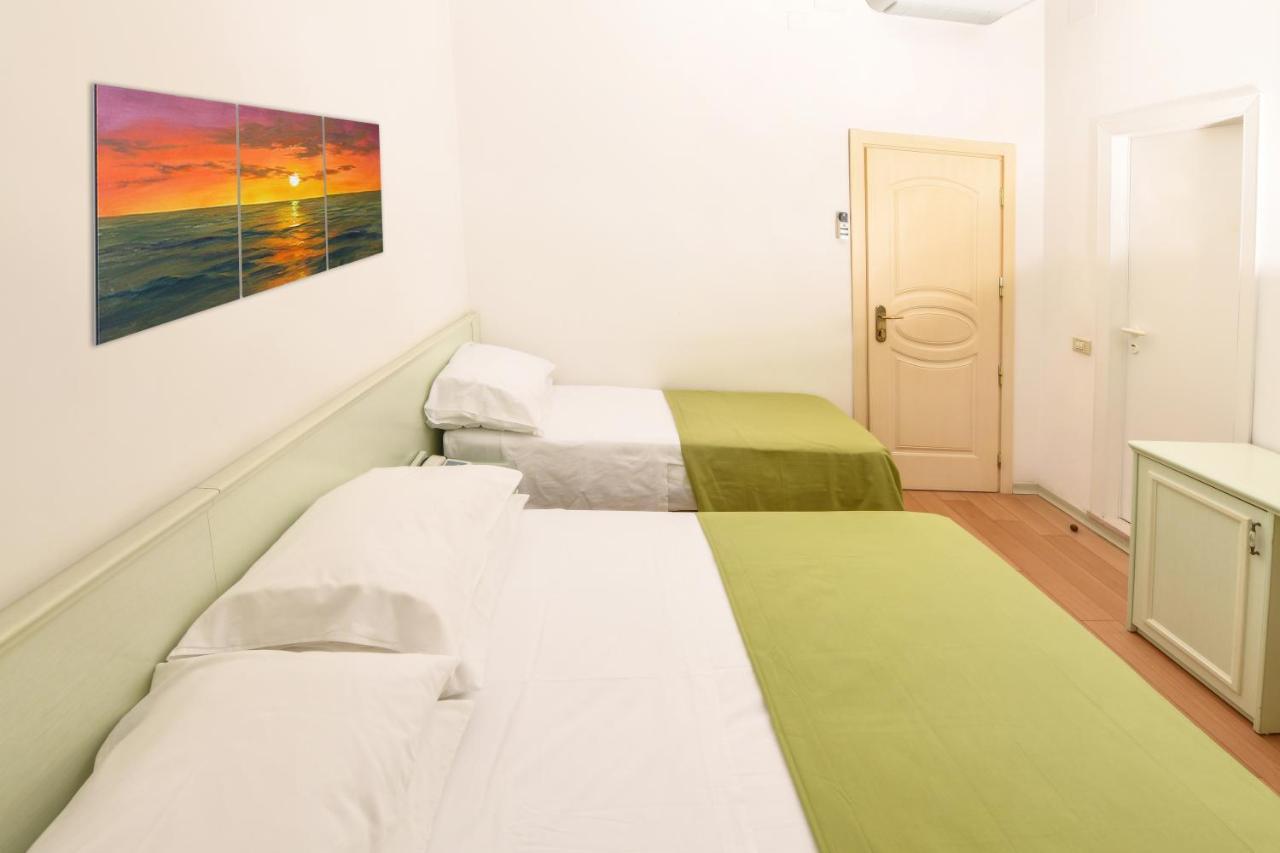 Hotel La Rosa Cattolica Esterno foto