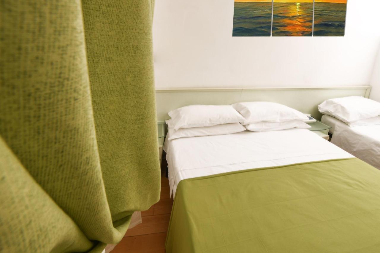 Hotel La Rosa Cattolica Esterno foto