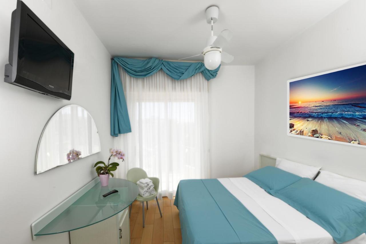 Hotel La Rosa Cattolica Esterno foto
