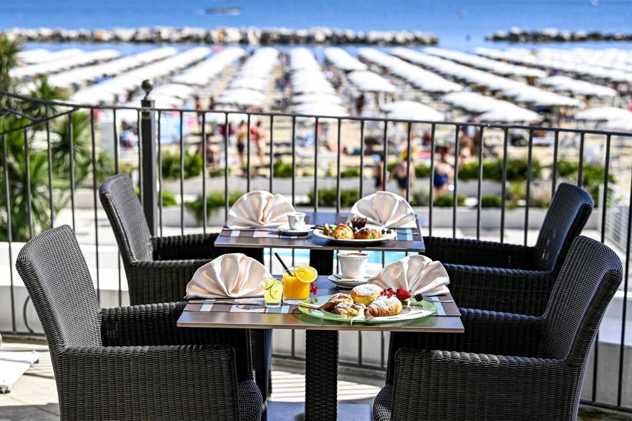 Hotel La Rosa Cattolica Esterno foto